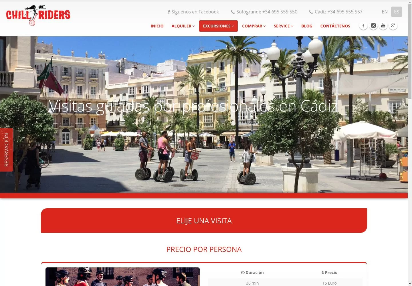 Página histórica de visitas guiadas en Segway por Cádiz, con un grupo junto al Ayuntamiento