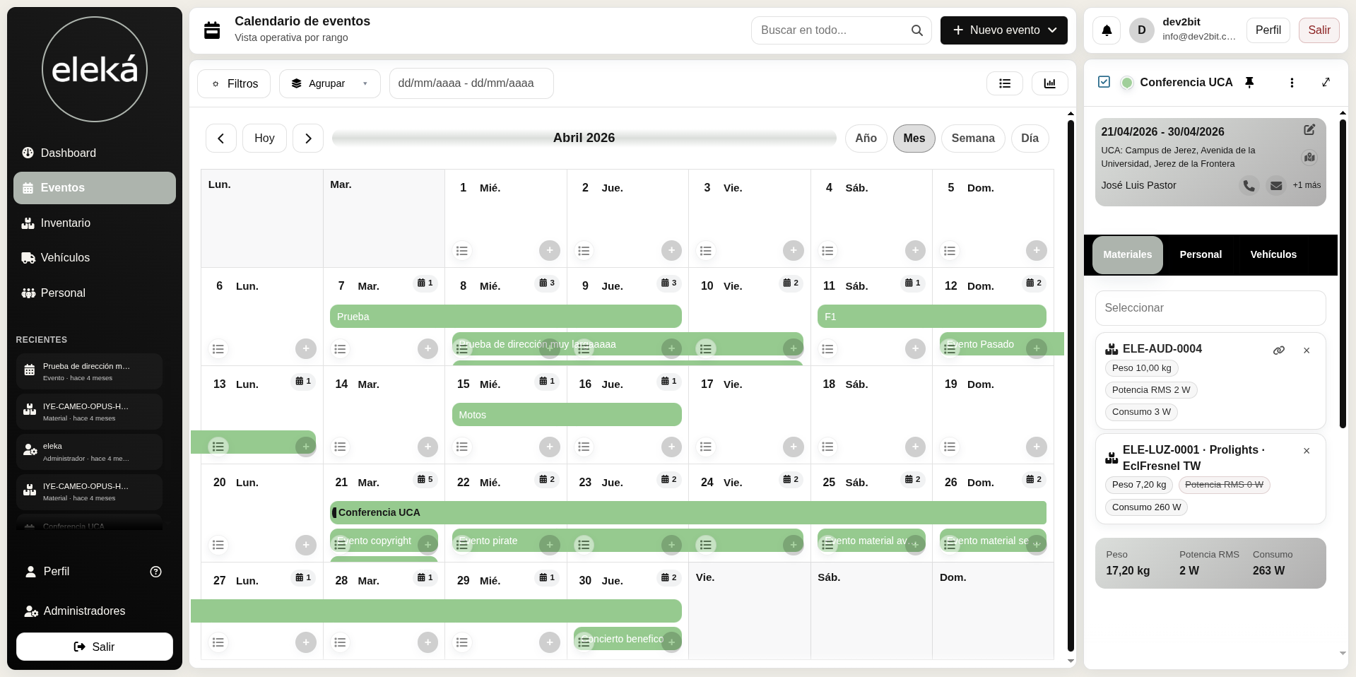 Calendario del ERP Eleka con eventos por fechas y panel de asignación de materiales, personal y vehículos